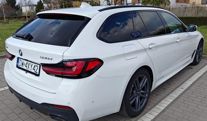 BMW Seria 5 cena 179998 przebieg: 95060, rok produkcji 2021 z Wrocław małe 301
